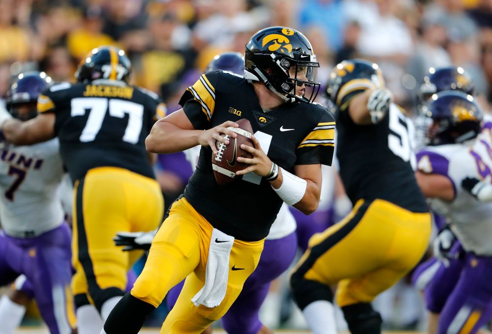 Iowa Hawkeyes quarterback Nate Stanley (4) against the Northern Iowa Panthers Saturday, September 15, 2018 at Kinnick Stadium. (Brian Ray/hawkeyesports.com)