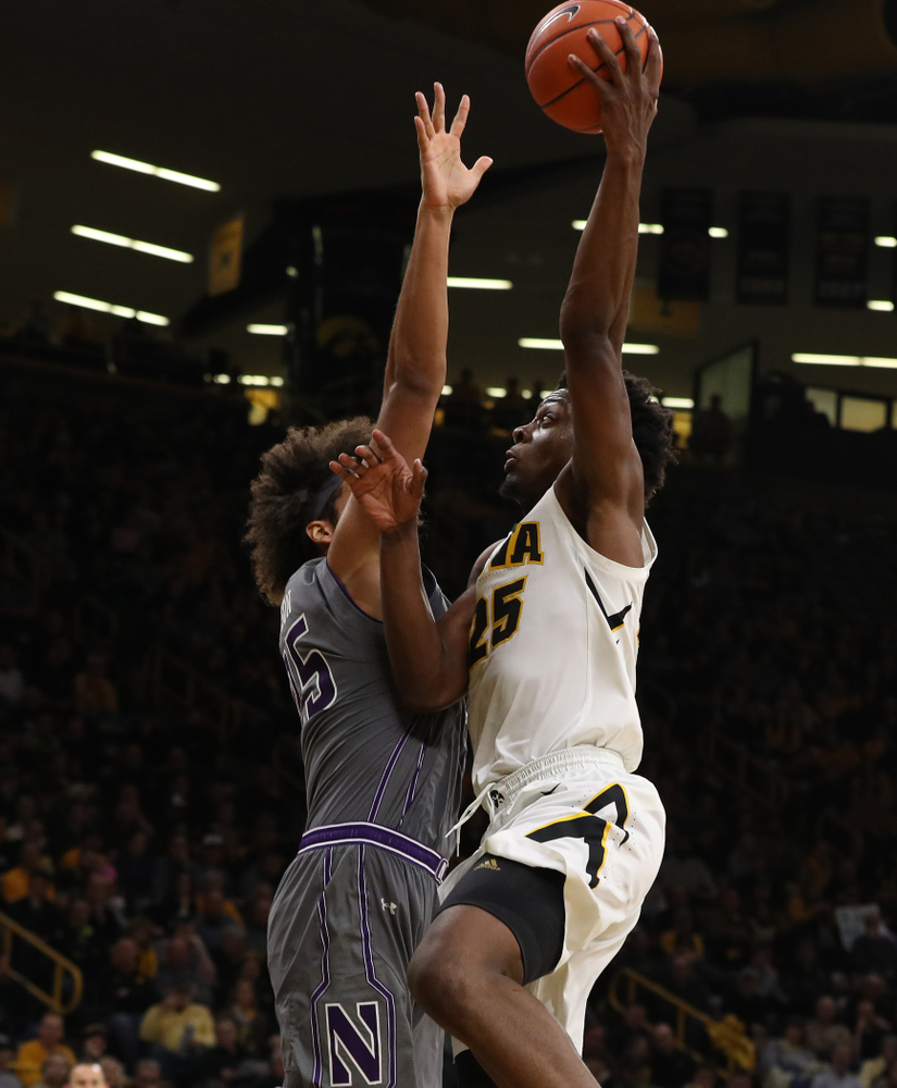 Iowa Hawkeyes forward Tyler Cook (25) against the Northwestern Wildcats Sunday, February 10, 2019 at Carver-Hawkeye Arena. (Brian Ray/hawkeyesports.com)