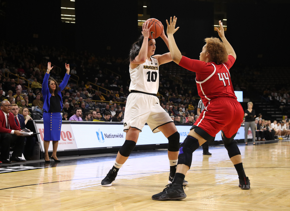Iowa Hawkeyes forward Megan Gustafson (10) against the Rutgers Scarlet Knights Wednesday, January 23, 2019 at Carver-Hawkeye Arena. (Brian Ray/hawkeyesports.com)