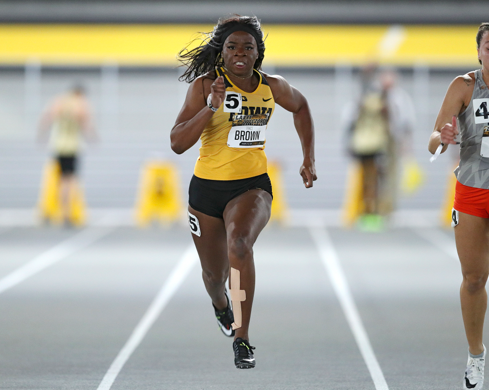 Iowa’s Traci Brown runs the women’s 60 meter dash premier preliminary event during the Larry Wieczorek Invitational at the Recreation Building in Iowa City on Saturday, January 18, 2020. (Stephen Mally/hawkeyesports.com)