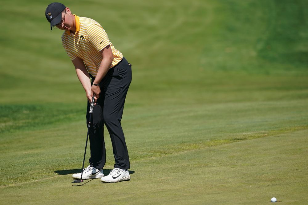 Iowa's Matthew Walker putts during the third round of the Hawkeye Invitational at Finkbine Golf Course in Iowa City on Sunday, Apr. 21, 2019. (Stephen Mally/hawkeyesports.com)