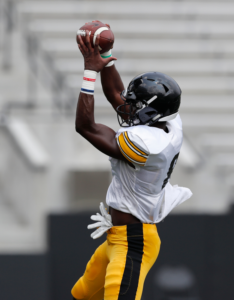 Iowa Hawkeyes defensive back Matt Hankins (8) during Kids Day Saturday, August 11, 2018 at Kinnick Stadium. (Brian Ray/hawkeyesports.com)