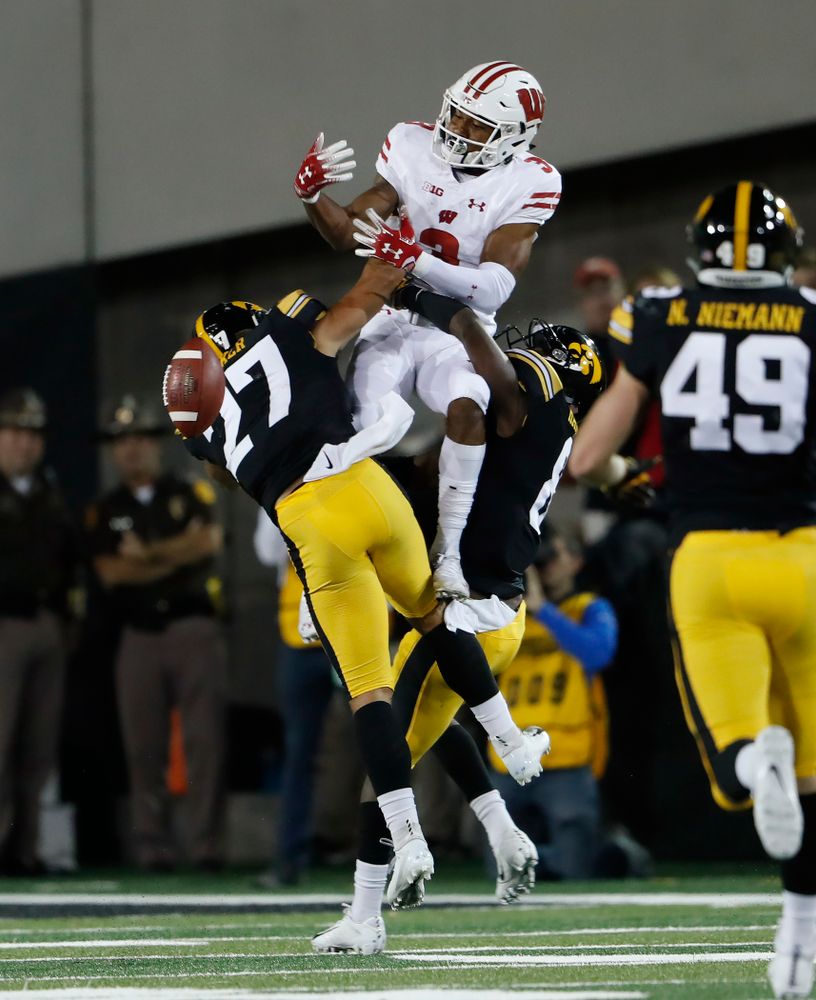 ANF Honoree Aaron Kampman against the Wisconsin Badgers Saturday, September 22, 2018 at Kinnick Stadium. (Brian Ray/hawkeyesports.com)
