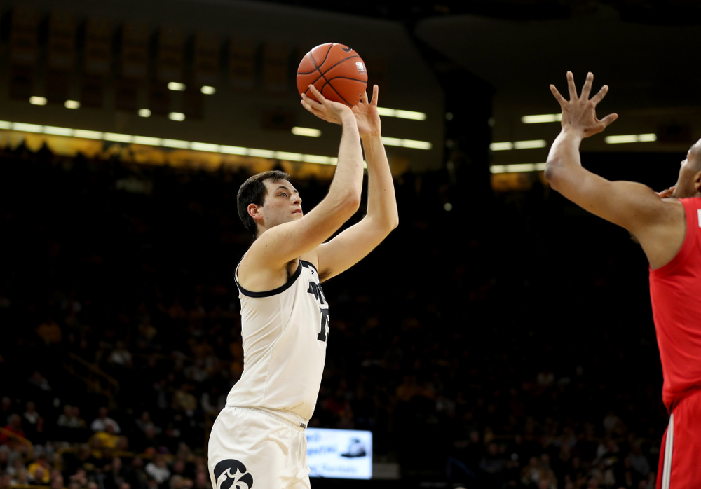 Iowa Hawkeyes forward Ryan Kriener (15) against the Ohio State Buckeyes Thursday, February 20, 2020 at Carver-Hawkeye Arena. (Brian Ray/hawkeyesports.com)