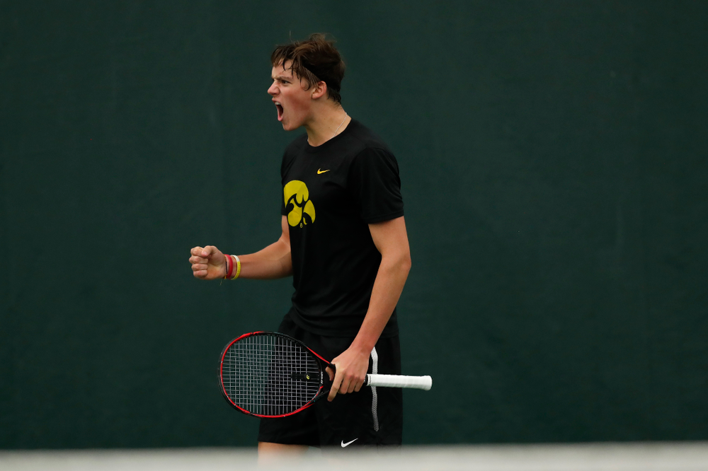 Joe Tyler against the Illinois Fighting Illini Saturday, March 31, 2018 at Hawkeye Tennis and Recreation Center. (Brian Ray/hawkeyesports.com)