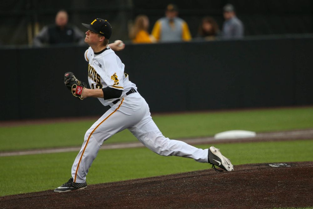 Iowa pitcher Trace Hoffman at game 1 vs Illinois on Friday, March 29, 2019 at Duane Banks Field. (Lily Smith/hawkeyesports.com)