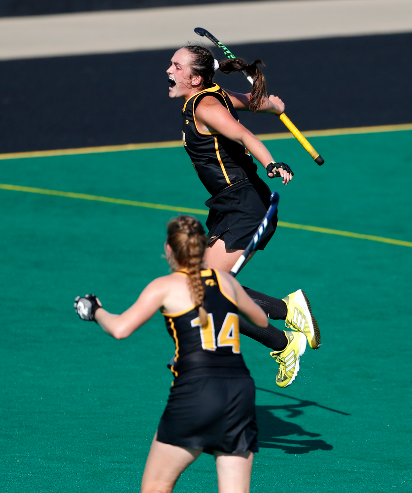 Iowa Hawkeyes Anthe Nijziel (6) celebrates after scoring against the Penn Quakers Friday, September 14, 2018 at Grant Field. (Brian Ray/hawkeyesports.com)