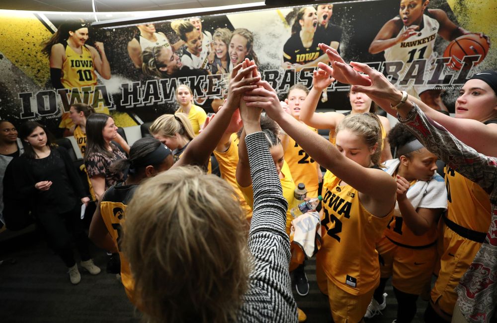 The Iowa Hawkeyes against the Michigan State Spartans Thursday, February 7, 2019 at Carver-Hawkeye Arena. (Brian Ray/hawkeyesports.com)