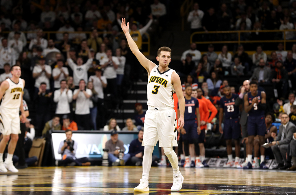 Iowa Hawkeyes guard Jordan Bohannon (3) celebrates after a three point basket against the Illinois Fighting Illini Sunday, January 20, 2019 at Carver-Hawkeye Arena. (Brian Ray/hawkeyesports.com)
