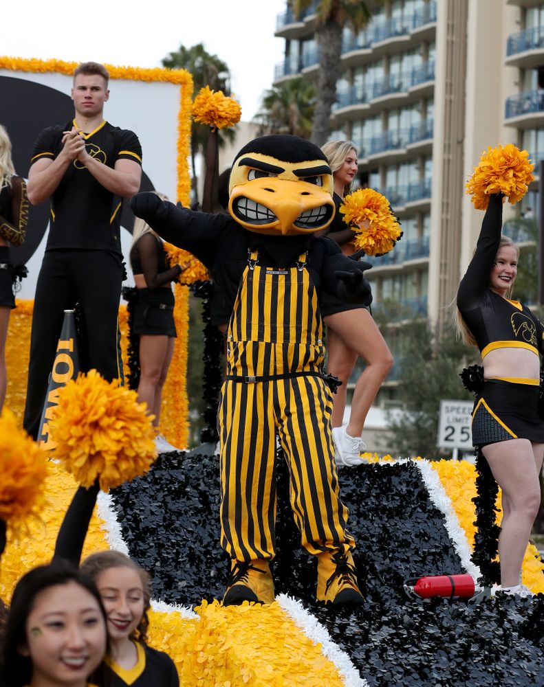 The Hawkeye Marching Band and the Iowa Spirit Squad march in the Holiday Bowl Parade Thursday, December 26, 2019 in San Diego. (Brian Ray/hawkeyesports.com)