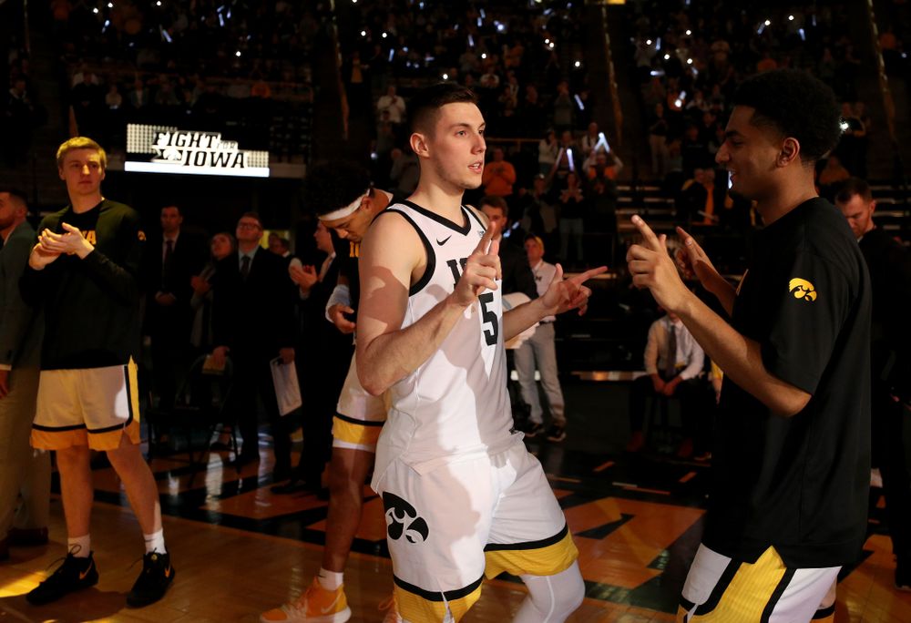 Iowa Hawkeyes guard CJ Fredrick (5) against the Michigan Wolverines Friday, January 17, 2020 at Carver-Hawkeye Arena. (Brian Ray/hawkeyesports.com)