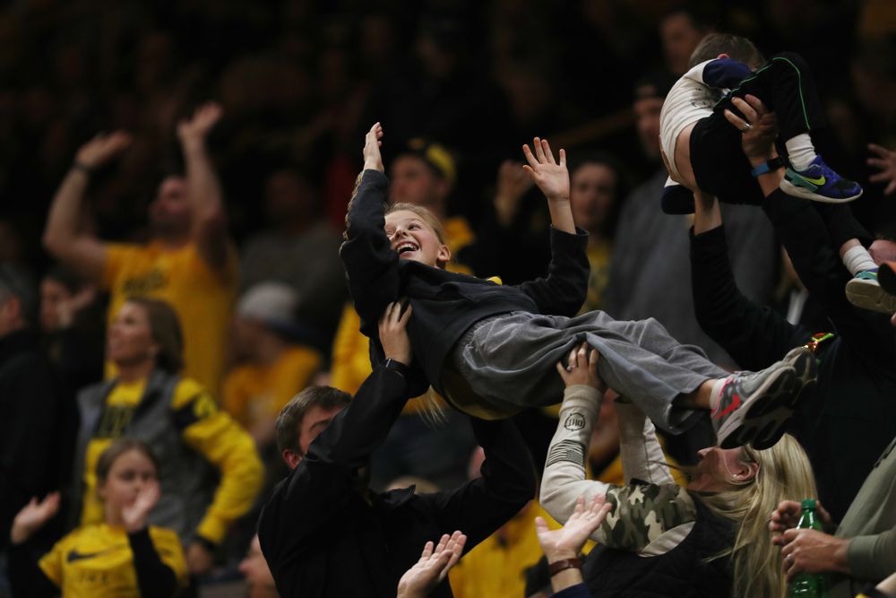 Fans against the Nebraska Cornhuskers Saturday, February 8, 2020 at Carver-Hawkeye Arena. (Brian Ray/hawkeyesports.com)