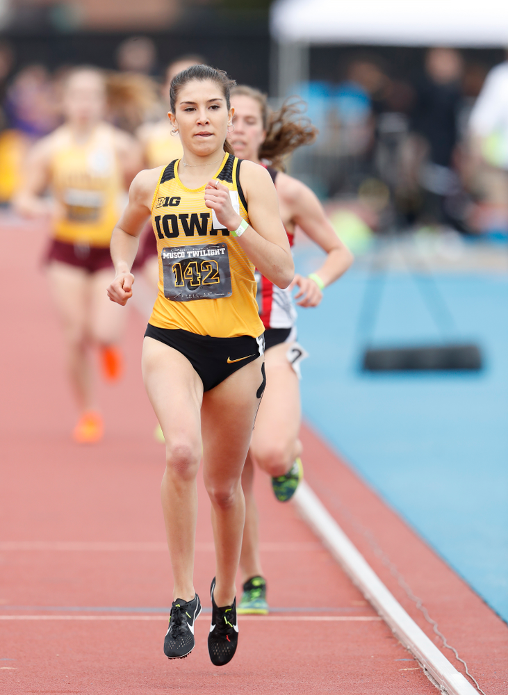 Iowa's Marta Bote Gonzalez runs the 3000 meter steeplechase during the 2018 MUSCO Twilight Invitational Thursday, April 12, 2018 at the Cretzmeyer Track. (Brian Ray/hawkeyesports.com)