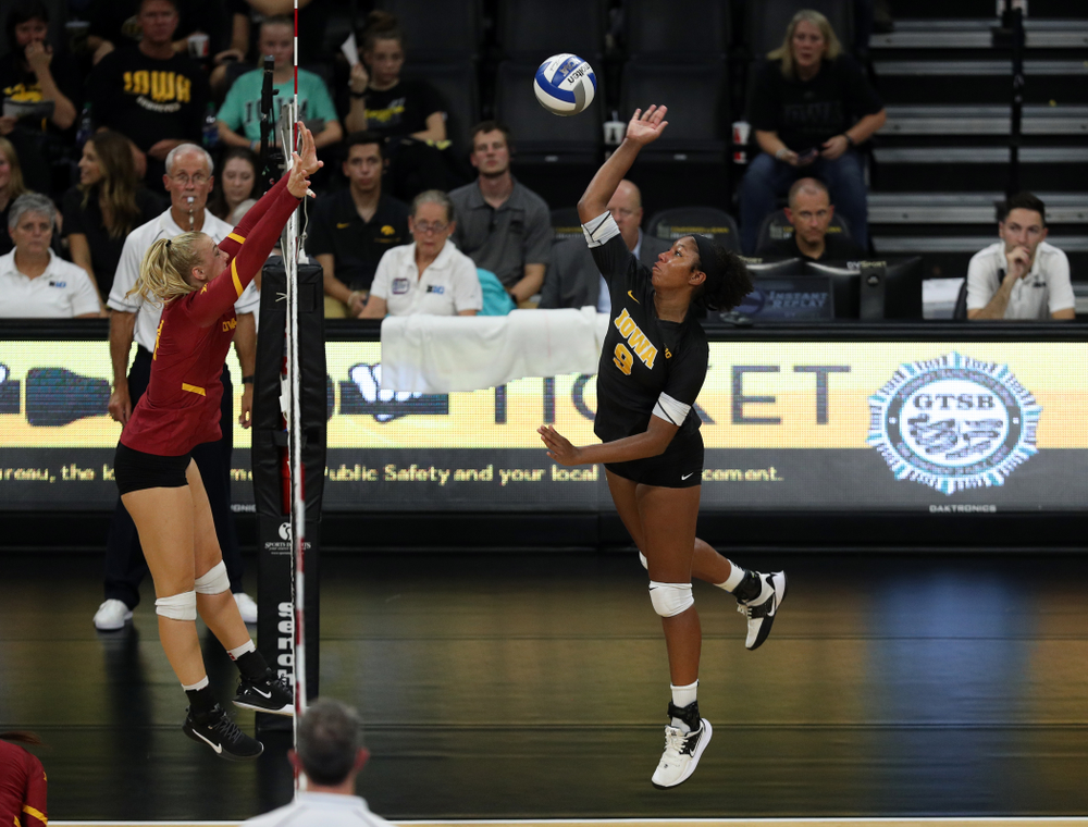 Iowa Hawkeyes middle blocker Amiya Jones (9) against the Iowa State Cyclones Saturday, September 21, 2019 at Carver-Hawkeye Arena. (Brian Ray/hawkeyesports.com)