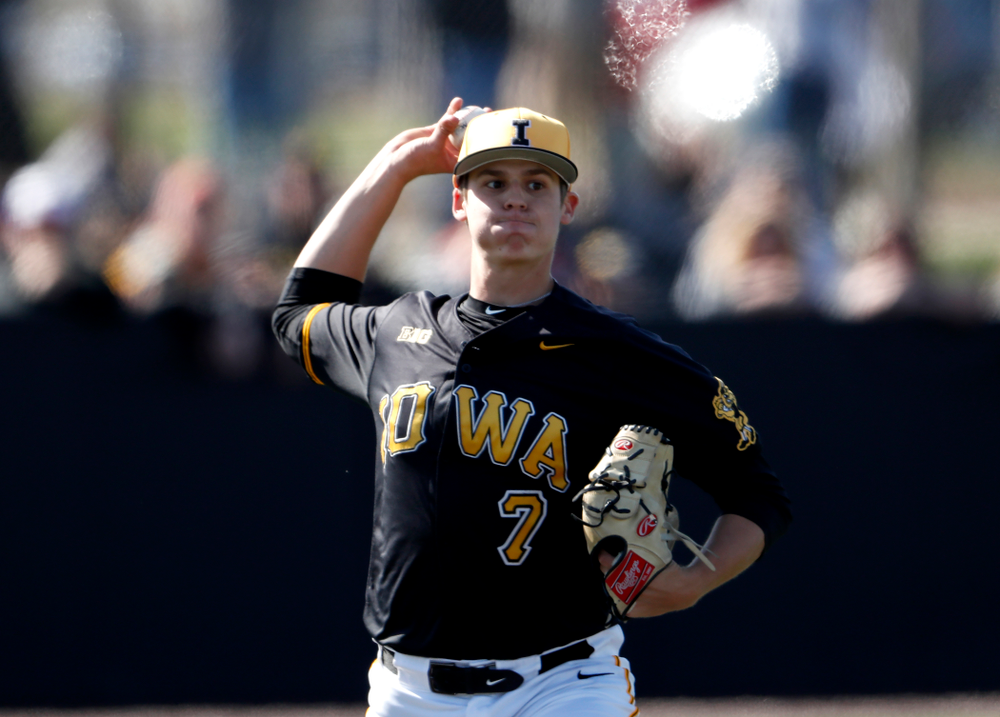 Iowa Hawkeyes pitcher Grant Judkins (7) against Michigan Saturday, April 28, 2018 at Duane Banks Field (Brian Ray/hawkeyesports.com)