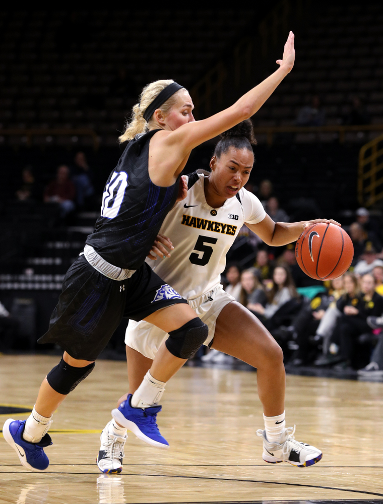 Iowa Hawkeyes guard Alexis Sevillian (5) against Dakota Wesleyan University Tuesday, November 6, 2018 at Carver-Hawkeye Arena. (Brian Ray/hawkeyesports.com)