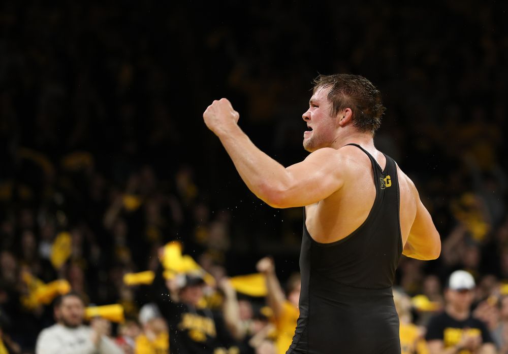 Iowa’s Jacob Warner wrestles Penn State’s Shakur Rasheed at 197 pounds Friday, January 31, 2020 at Carver-Hawkeye Arena. Warner won the match 4-2. (Brian Ray/hawkeyesports.com)