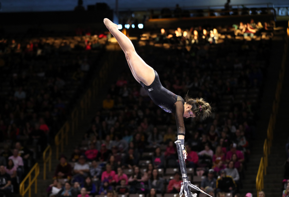 Iowa's Nicole Chow competes on the bars during their meet against the Minnesota Golden Gophers Saturday, January 19, 2019 at Carver-Hawkeye Arena. (Brian Ray/hawkeyesports.com)