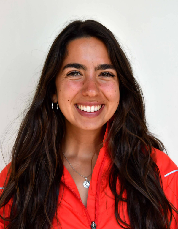 Isabela  Nellos - Track &amp; Field - University of New Mexico Lobos Athletics