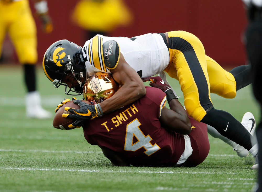 Iowa Hawkeyes wide receiver Brandon Smith (12) makes a catch against the Minnesota Golden Gophers Saturday, October 6, 2018 at TCF Bank Stadium. (Brian Ray/hawkeyesports.com)