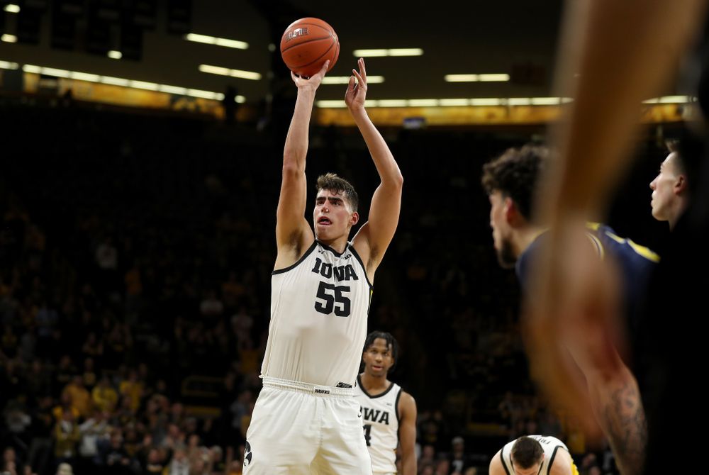 Iowa Hawkeyes forward Luka Garza (55) against the Michigan Wolverines Friday, January 17, 2020 at Carver-Hawkeye Arena. (Brian Ray/hawkeyesports.com)