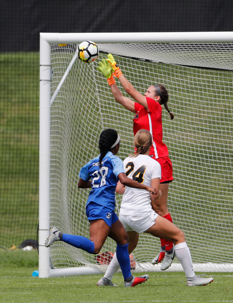 Iowa Hawkeyes Claire Graves (1) against the Creighton Bluejays Sunday, August 19, 2018 at the Iowa Soccer Complex. (Brian Ray/hawkeyesports.com)