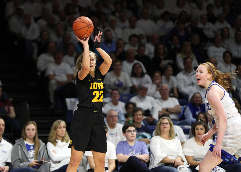 Iowa Hawkeyes guard Kathleen Doyle (22) against the Drake Bulldogs Friday, December 21, 2018 at the Knapp Center in Des Moines. (Brian Ray/hawkeyesports.com)