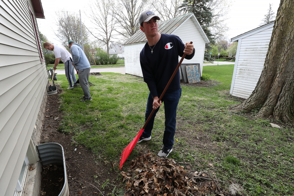 Members of the Hawkeye Football team volunteer at United Action for Youth during the annual Iowa Athletics Day of Caring Sunday, April 28, 2019 in Iowa City. (Brian Ray/hawkeyesports.com)