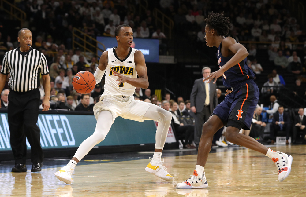 Iowa Hawkeyes guard Maishe Dailey (1) against the Illinois Fighting Illini Sunday, January 20, 2019 at Carver-Hawkeye Arena. (Brian Ray/hawkeyesports.com)