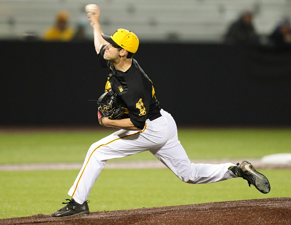 Iowa Hawkeyes pitcher Grant Leonard (43) delivers to the plate during the ninth inning of their game against Western Illinois at Duane Banks Field in Iowa City on Wednesday, May. 1, 2019. (Stephen Mally/hawkeyesports.com)