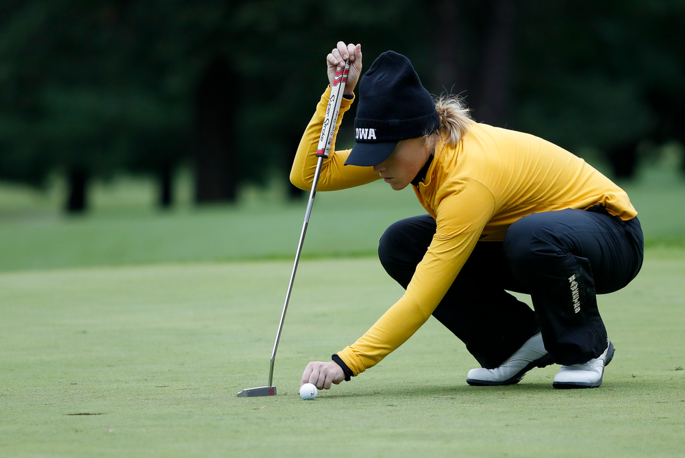 Iowa's Kristin Glesne lines up a putt during the Diane Thomason Invitational at Finkbine Golf Course on September 29, 2018. (Tork Mason/hawkeyesports.com)