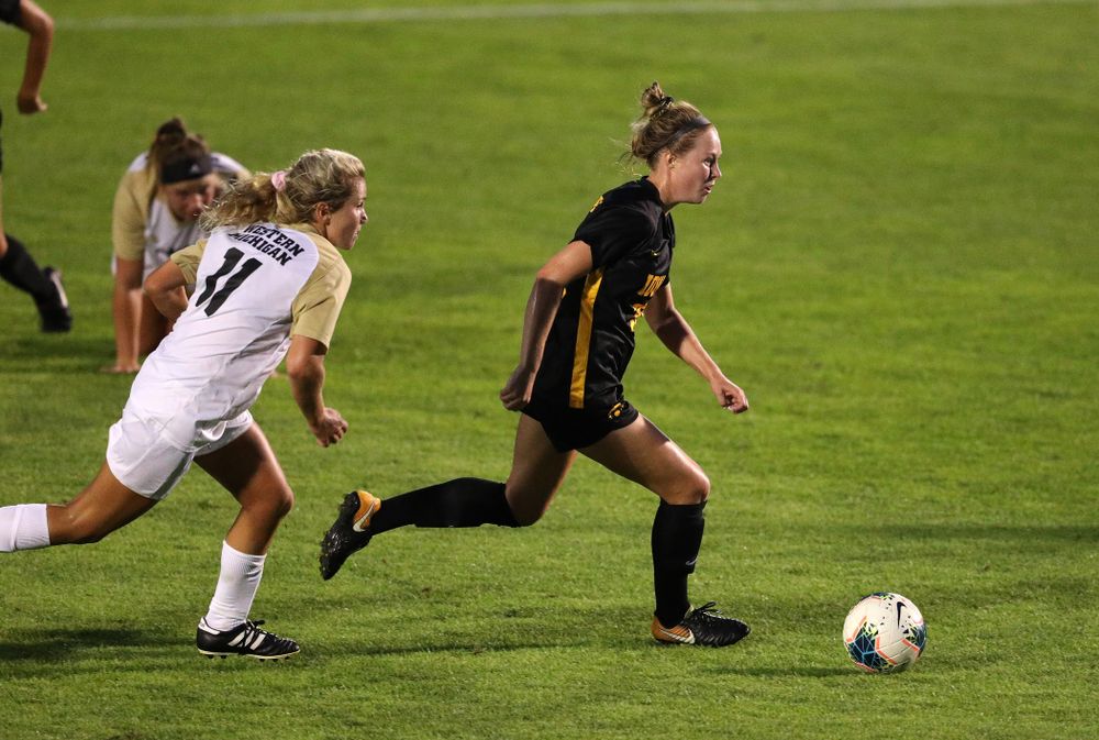 Iowa Hawkeyes midfielder/defender Natalie Winters (10) against Western Michigan Thursday, August 22, 2019 at the Iowa Soccer Complex. (Brian Ray/hawkeyesports.com)