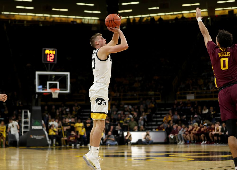 Iowa Hawkeyes guard Joe Wieskamp (10) against the Minnesota Golden Gophers Monday, December 9, 2019 at Carver-Hawkeye Arena. (Brian Ray/hawkeyesports.com)