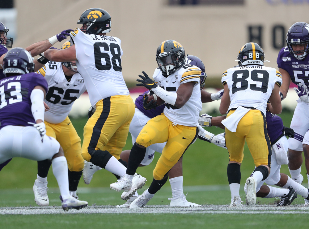 Iowa Hawkeyes running back Tyler Goodson (15) against the Northwestern Wildcats Saturday, October 26, 2019 at Ryan Field in Evanston, Ill. (Brian Ray/hawkeyesports.com)