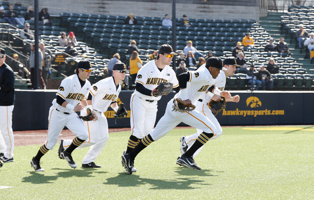 The Iowa Hawkeyes take the field against Northern Illinois Tuesday, April 17, 2018 at Duane Banks Field. (Brian Ray/hawkeyesports.com)