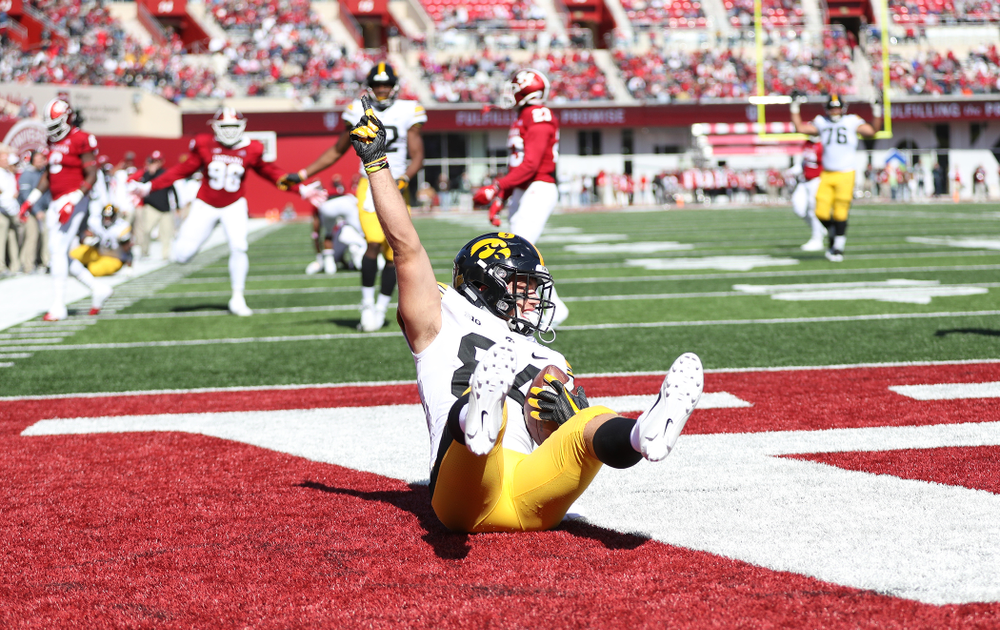 Iowa Hawkeyes wide receiver Nick Easley (84) against the Indiana Hoosiers Saturday, October 13, 2018 at Memorial Stadium, in Bloomington, Ind. (Max Allen/hawkeyesports.com)