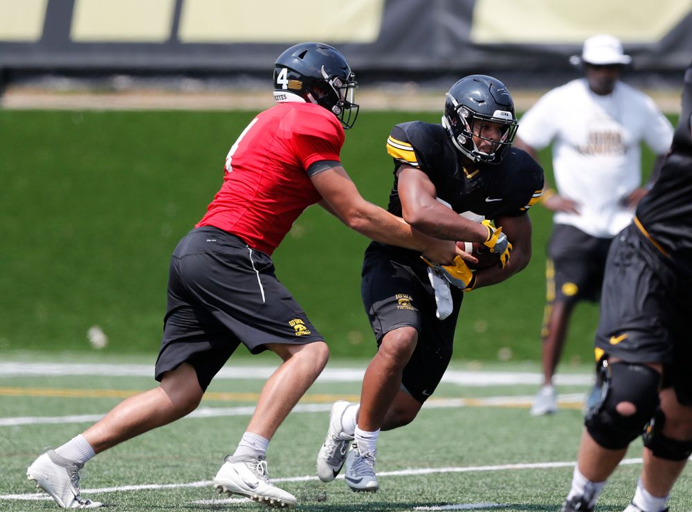 Iowa Hawkeyes running back Toren Young (28) during fall camp practice No. 9 Friday, August 10, 2018 at the Kenyon Practice Facility. (Brian Ray/hawkeyesports.com)