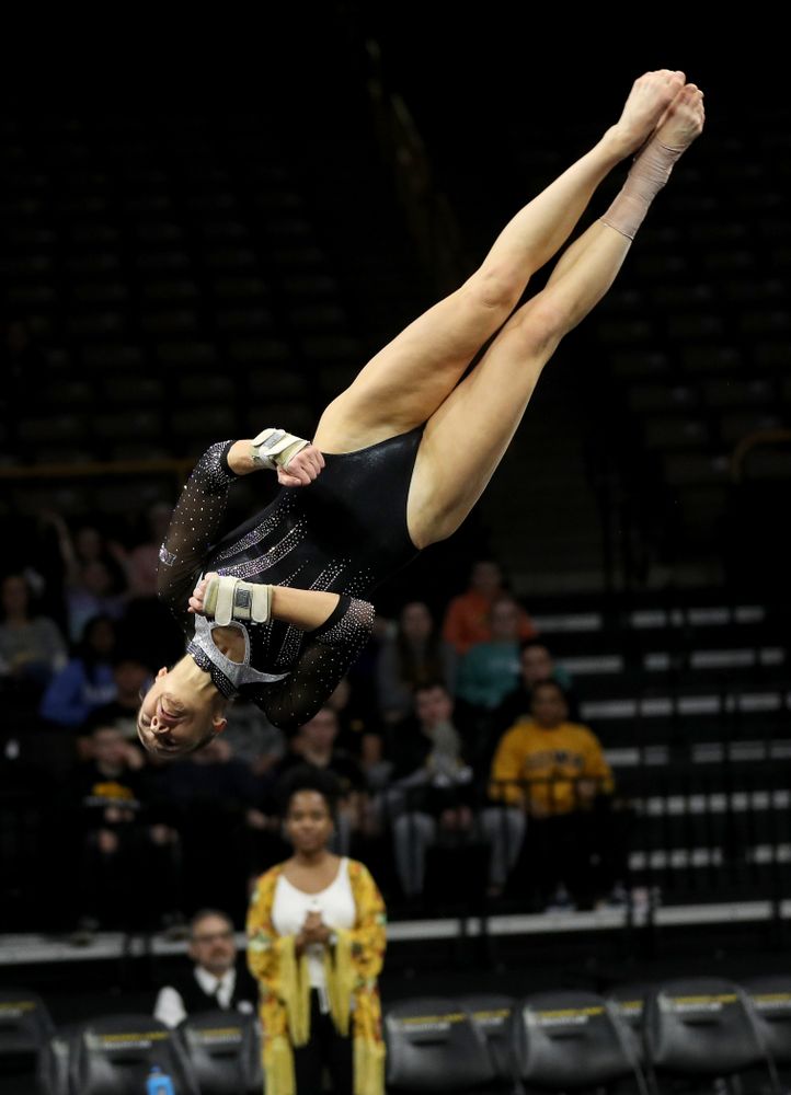 Iowa’s Allie Gilchrist competes on the floor against Michigan State Saturday, February 1, 2020 at Carver-Hawkeye Arena. (Brian Ray/hawkeyesports.com)