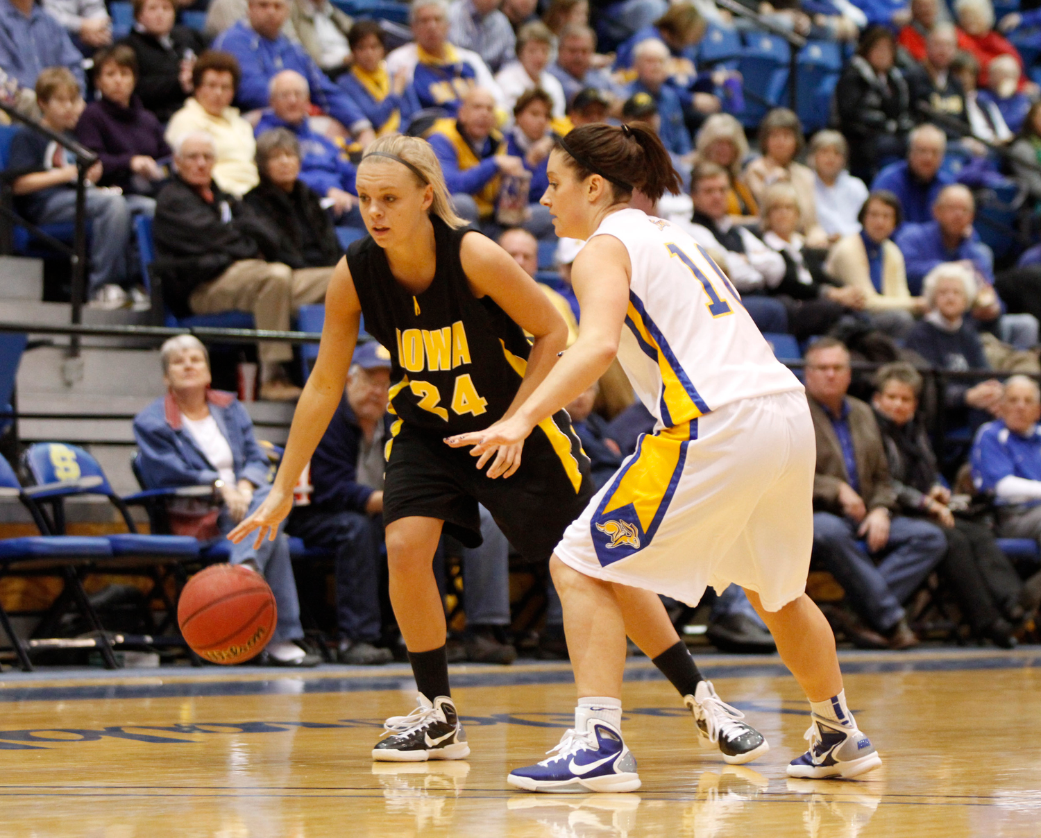 Women S Basketball At South Dakota State University Of Iowa Athletics