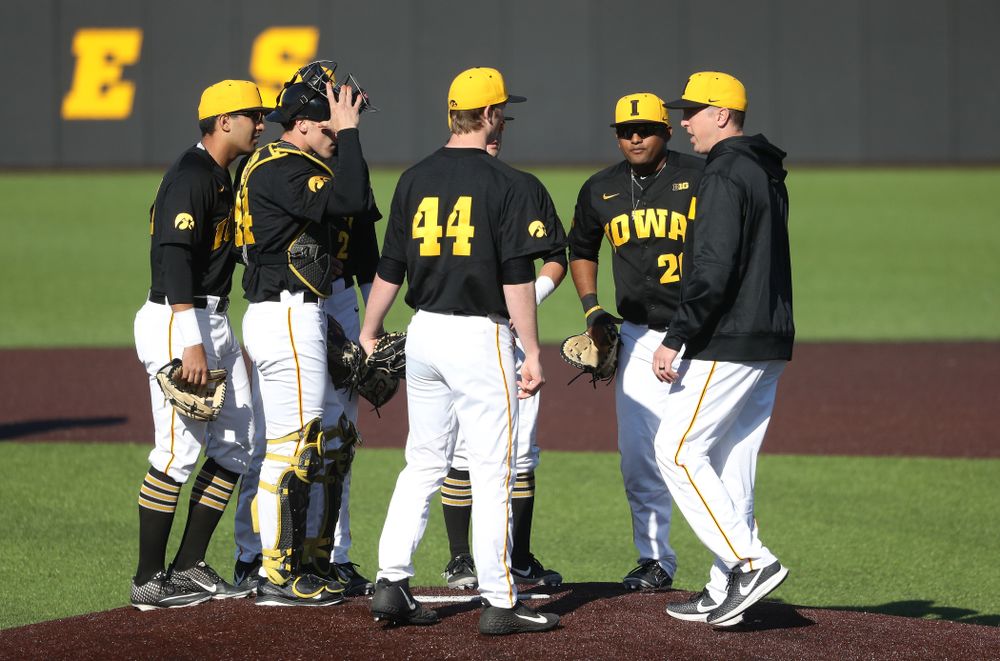 Iowa Hawkeyes pitching coach Tom Gorzelanny against the Bradley Braves Tuesday, March 26, 2019 at Duane Banks Field. (Brian Ray/hawkeyesports.com)