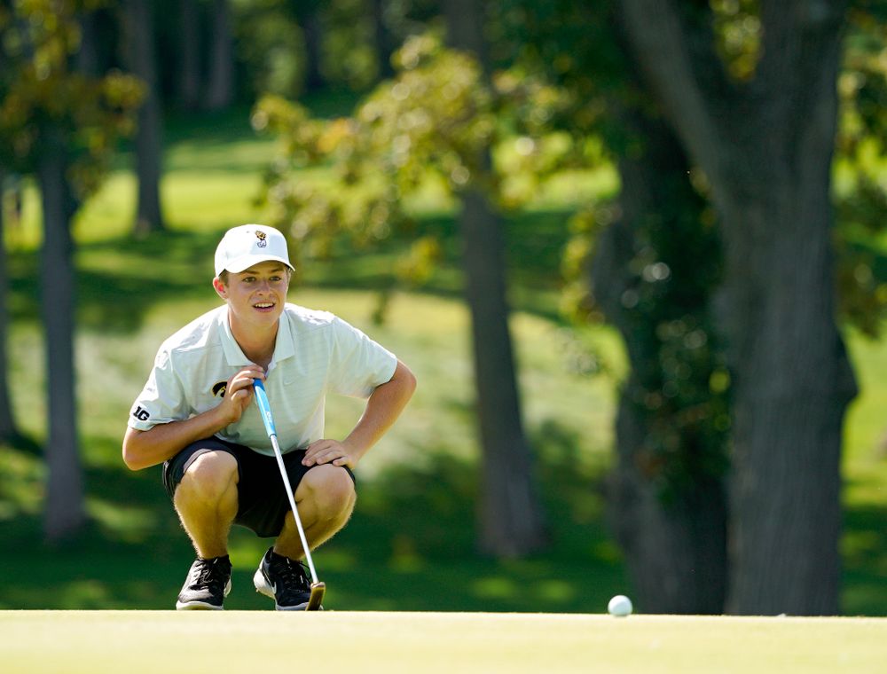 Iowa’s Matthew Garside lines up a putt during the second day of the Golfweek Conference Challenge at the Cedar Rapids Country Club in Cedar Rapids on Monday, Sep 16, 2019. (Stephen Mally/hawkeyesports.com)