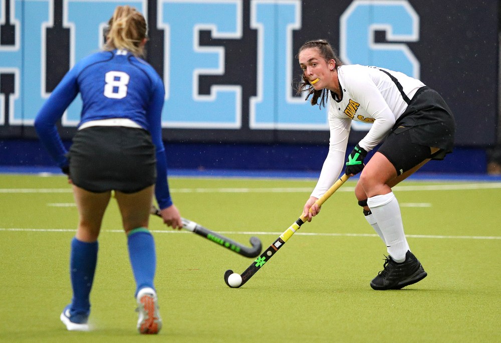Iowa’s Anthe Nijziel (6) looks to pass during the first quarter of their NCAA Tournament First Round match against Duke at Karen Shelton Stadium in Chapel Hill, N.C. on Friday, Nov 15, 2019. (Stephen Mally/hawkeyesports.com)