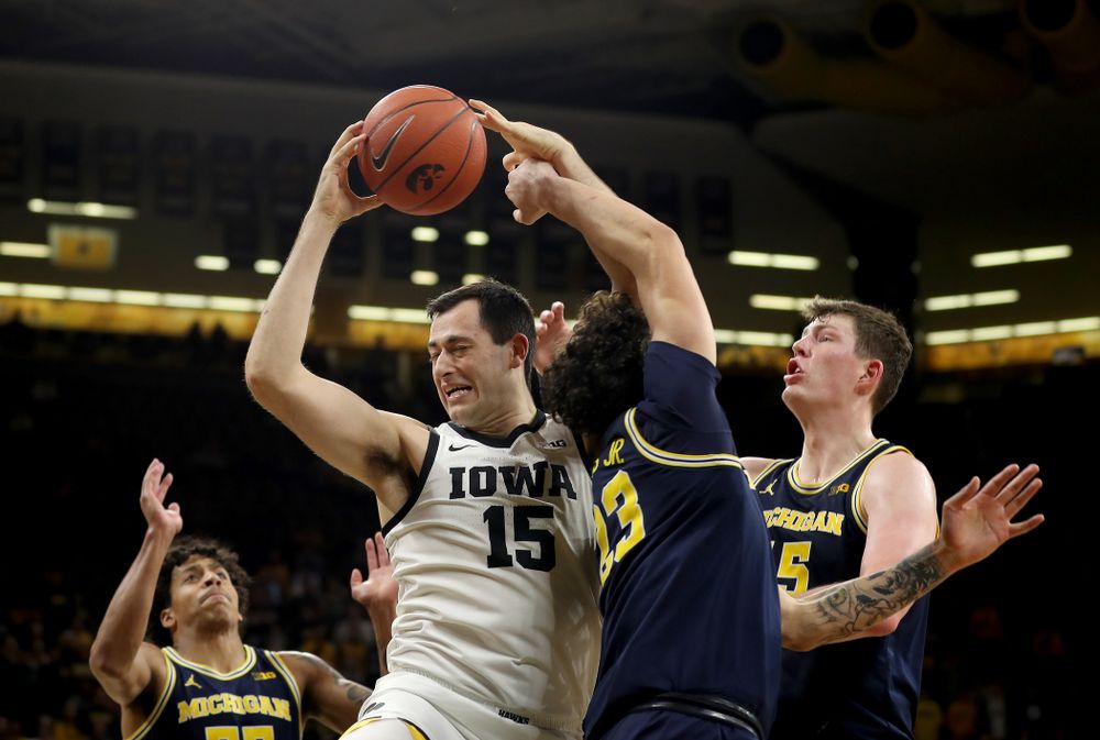 Iowa Hawkeyes forward Ryan Kriener (15) against the Michigan Wolverines Friday, January 17, 2020 at Carver-Hawkeye Arena. (Brian Ray/hawkeyesports.com)