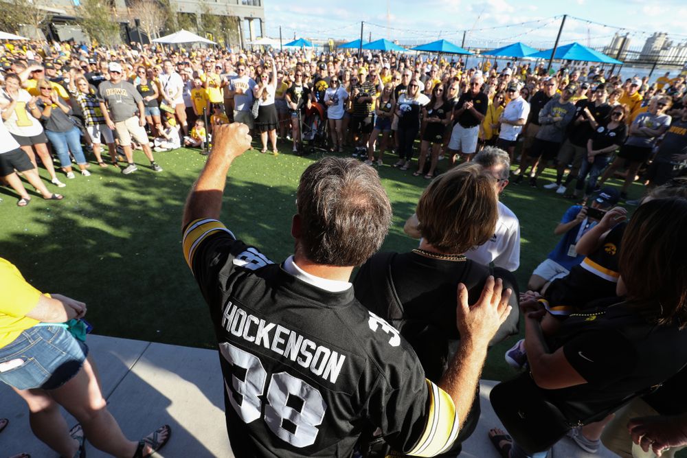 Fans chant "One More Year" as the Voice of the Hawkeyes Gary Dolphin introduces the family of Iowa Hawkeyes tight end T.J. Hockenson (38) during the Hawkeye Huddle Monday, December 31, 2018 at Sparkman Wharf in Tampa, FL. (Brian Ray/hawkeyesports.com)