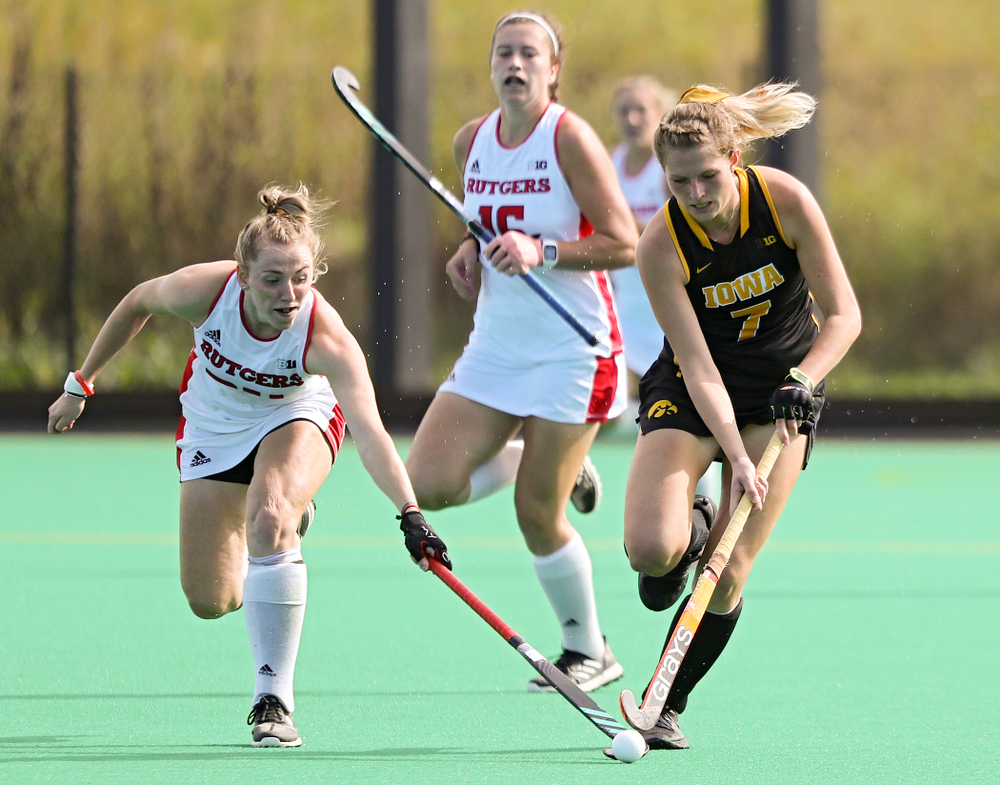Iowa’s Ellie Holley (7) moves with the ball during the third quarter of their match at Grant Field in Iowa City on Friday, Oct 4, 2019. (Stephen Mally/hawkeyesports.com)
