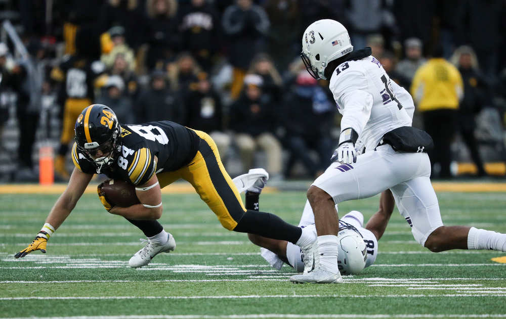 Iowa Hawkeyes wide receiver Nick Easley (84) runs the ball during a game against Northwestern at Kinnick Stadium on November 10, 2018. (Tork Mason/hawkeyesports.com)