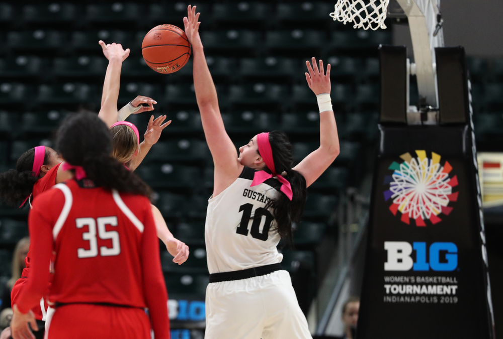 Iowa Hawkeyes forward Megan Gustafson (10) against the Rutgers Scarlet Knights in the semi-finals of the Big Ten Tournament Saturday, March 9, 2019 at Bankers Life Fieldhouse in Indianapolis, Ind. (Brian Ray/hawkeyesports.com)