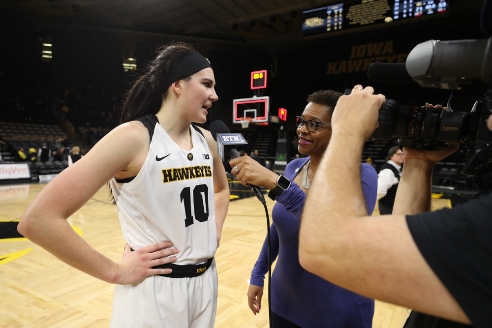 Iowa Hawkeyes forward Megan Gustafson (10) against the Wisconsin Badgers Monday, January 7, 2019 at Carver-Hawkeye Arena. (Brian Ray/hawkeyesports.com)