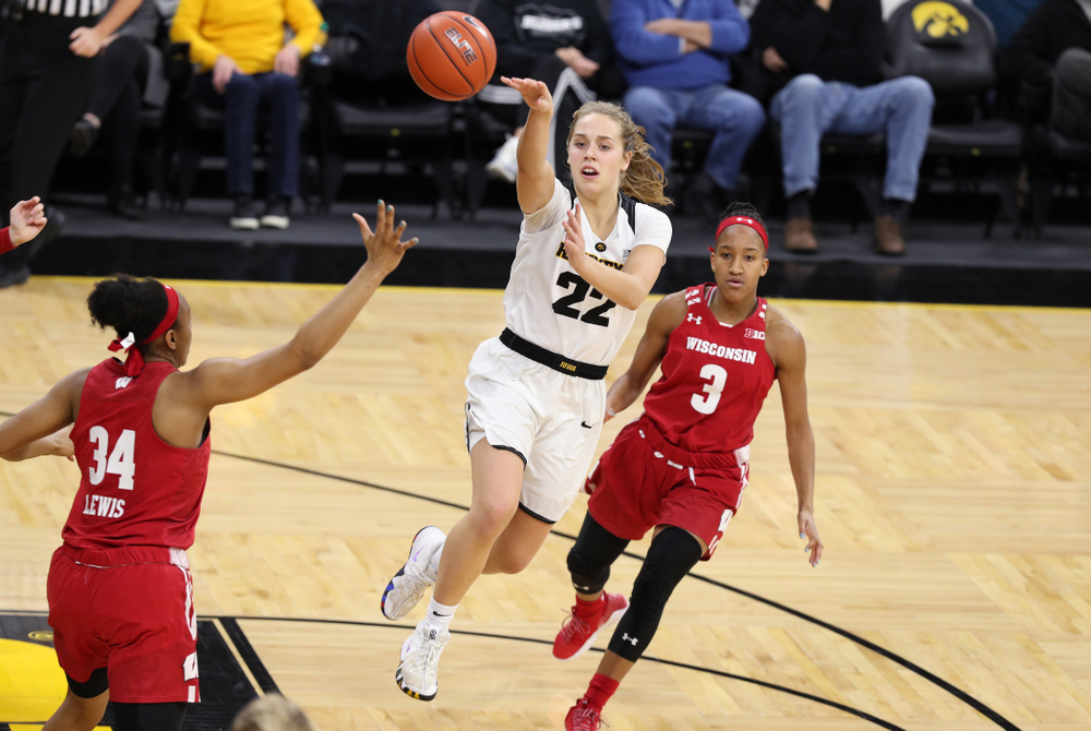 Iowa Hawkeyes guard Kathleen Doyle (22) against the Wisconsin Badgers Monday, January 7, 2019 at Carver-Hawkeye Arena. (Brian Ray/hawkeyesports.com)