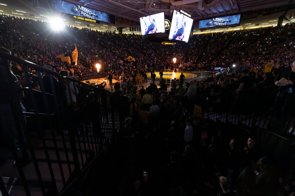 The Iowa Hawkeyes against Penn State Friday, January 31, 2020 at Carver-Hawkeye Arena. Warner won the match 4-2. (Brian Ray/hawkeyesports.com)